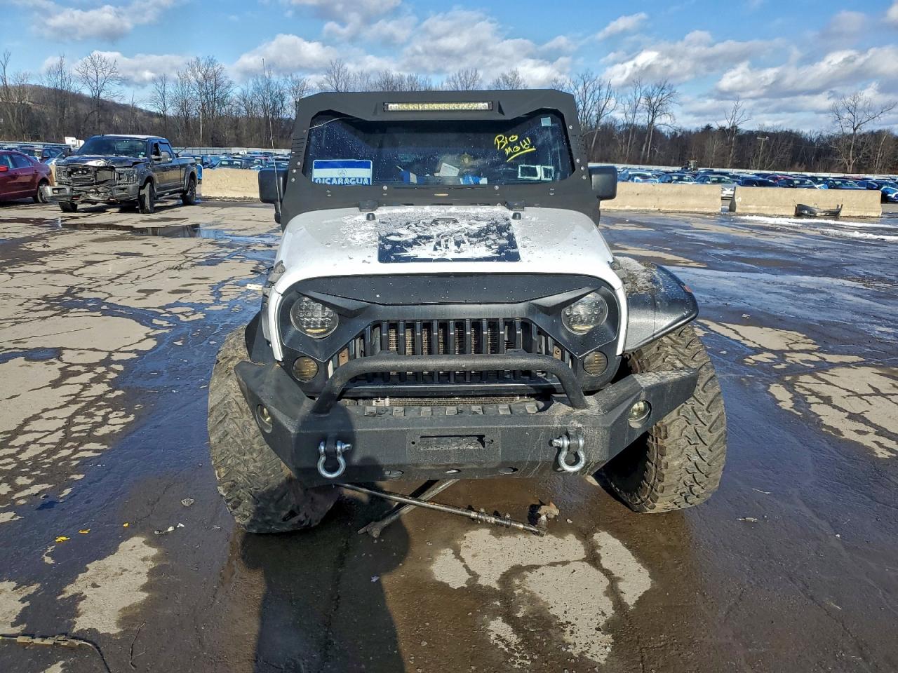 2012 JEEP WRANGLER UNLIMITED SAHARA photo 5