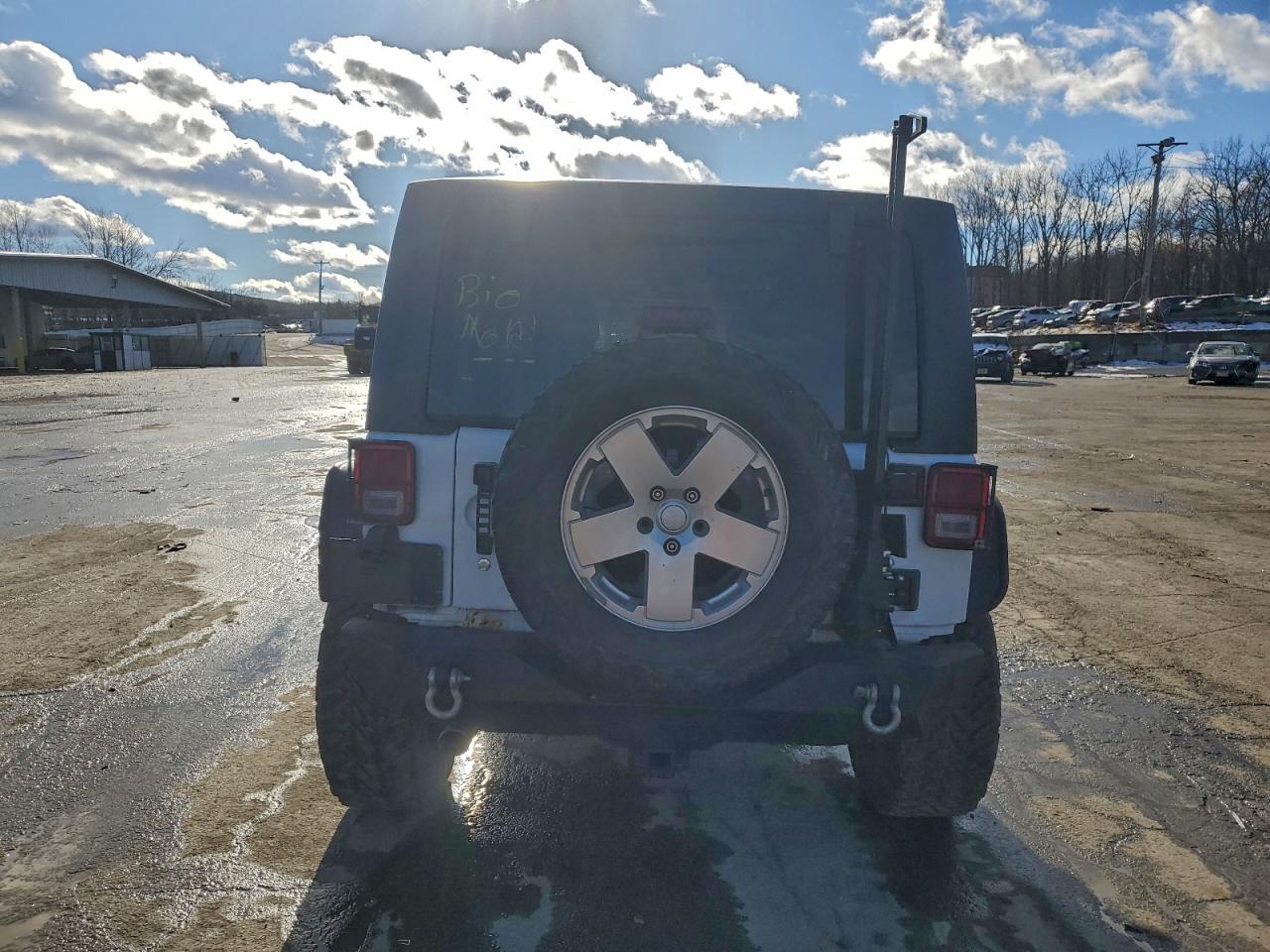 2012 JEEP WRANGLER UNLIMITED SAHARA photo 6