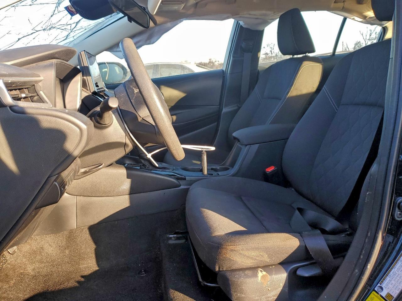 2024 TOYOTA COROLLA LE photo 7