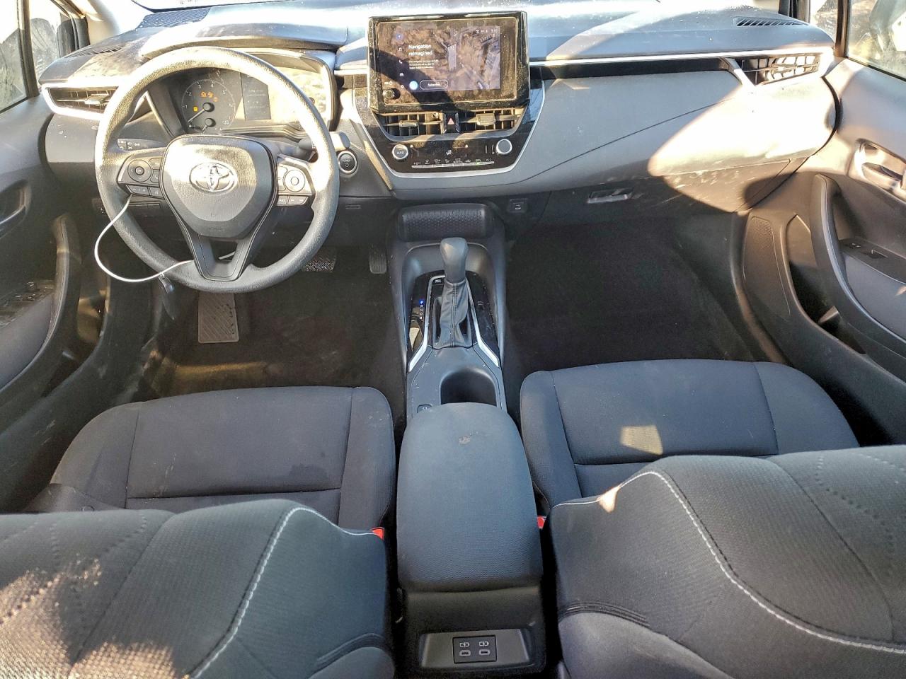 2024 TOYOTA COROLLA LE photo 8