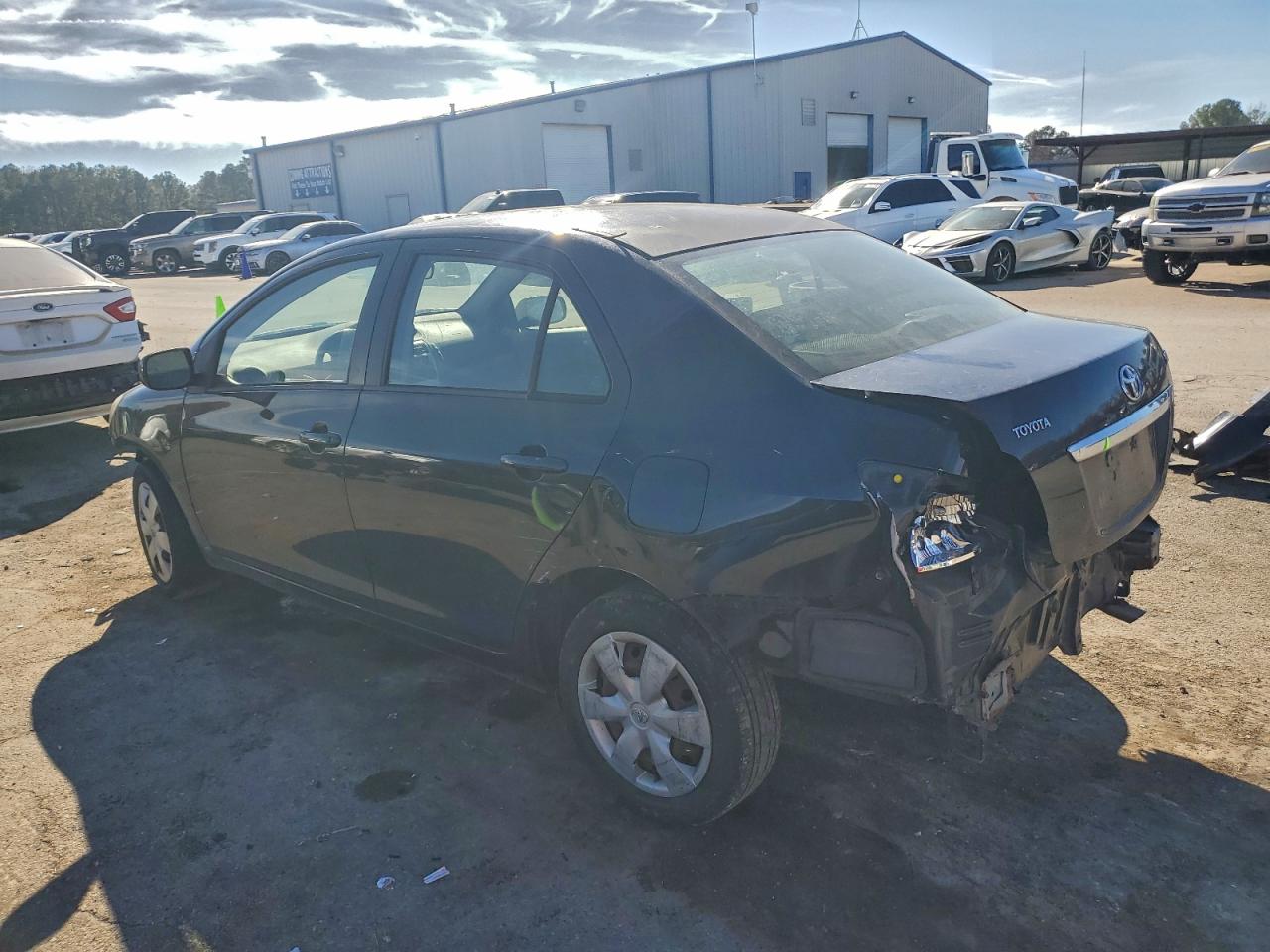 2008 TOYOTA YARIS photo 2