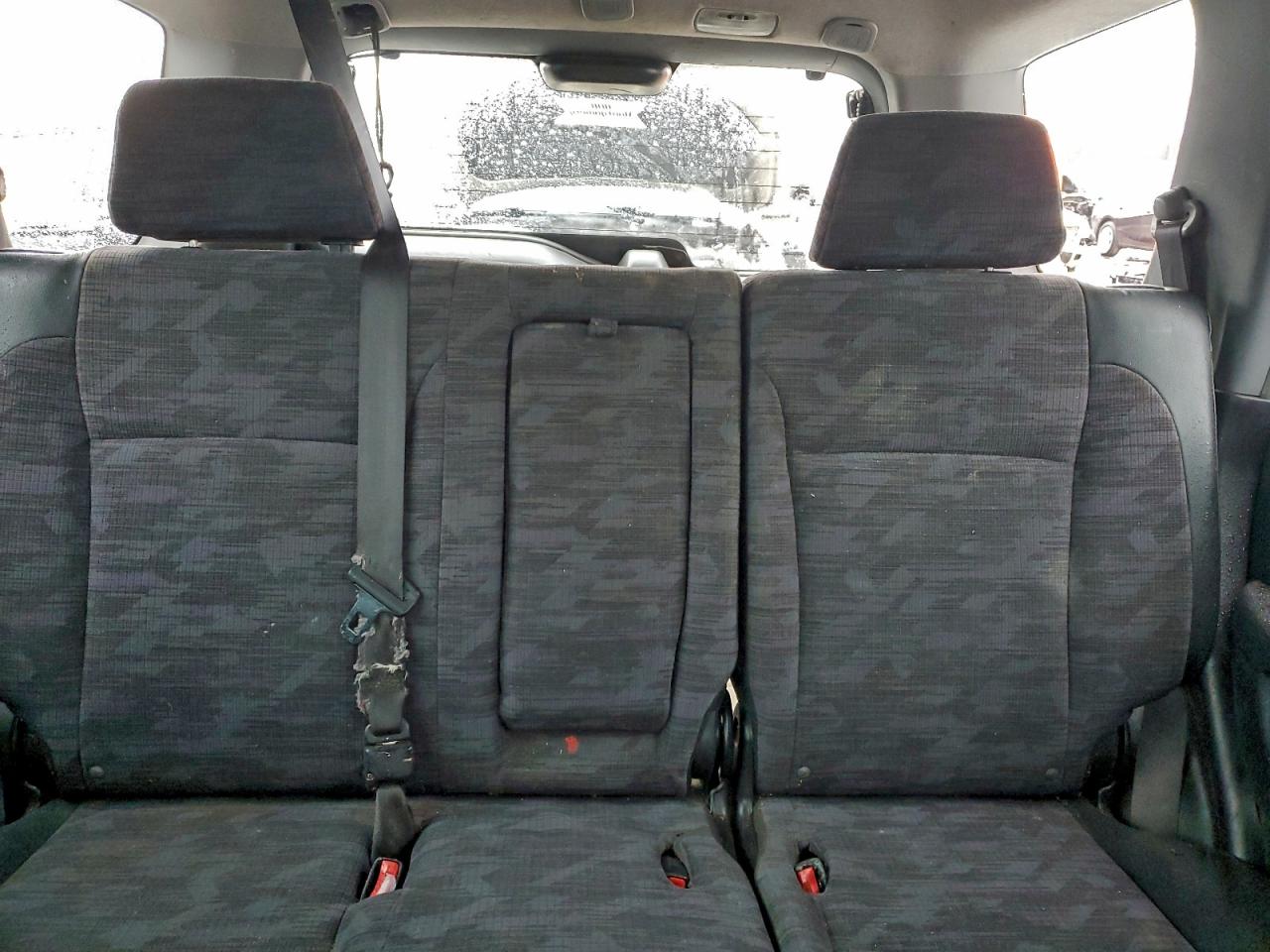 2004 HONDA CR-V LX photo 10