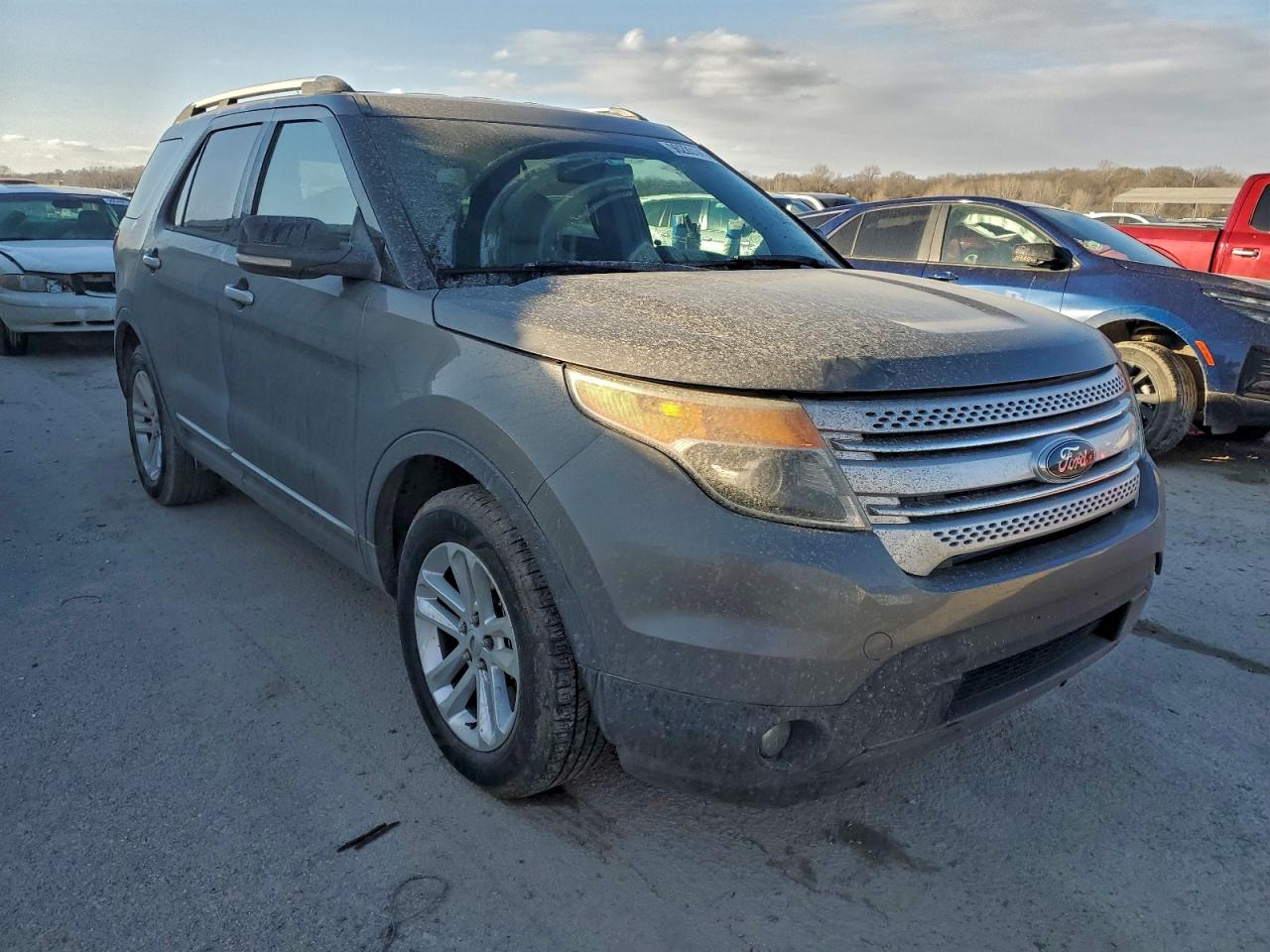 2014 FORD EXPLORER XLT photo 4