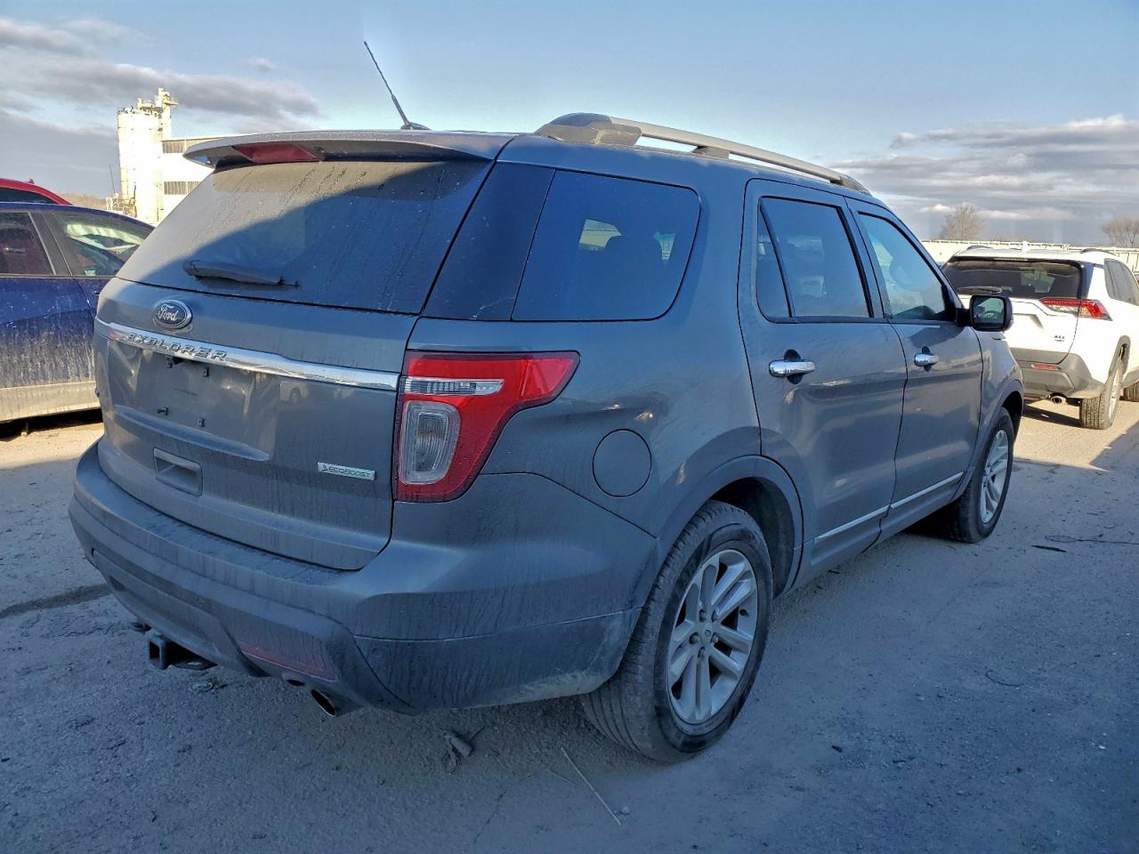 2014 FORD EXPLORER XLT photo 3
