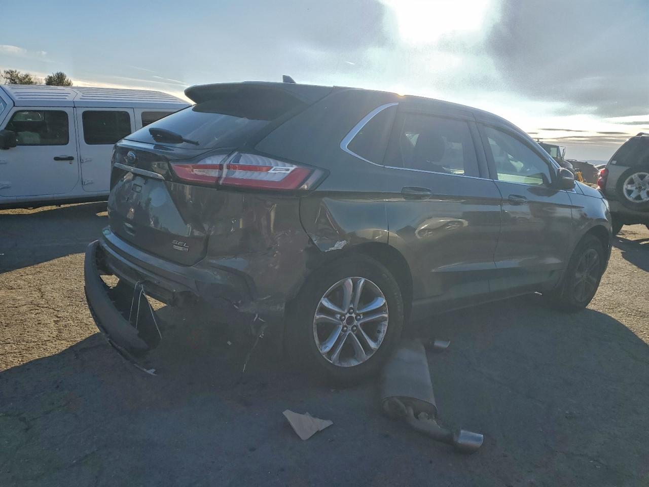 2019 FORD EDGE SEL photo 3