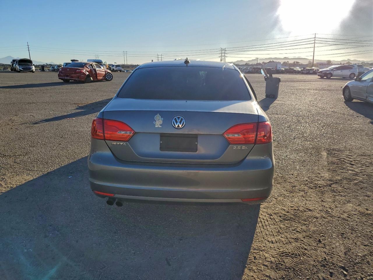 2012 VOLKSWAGEN JETTA SE photo 6