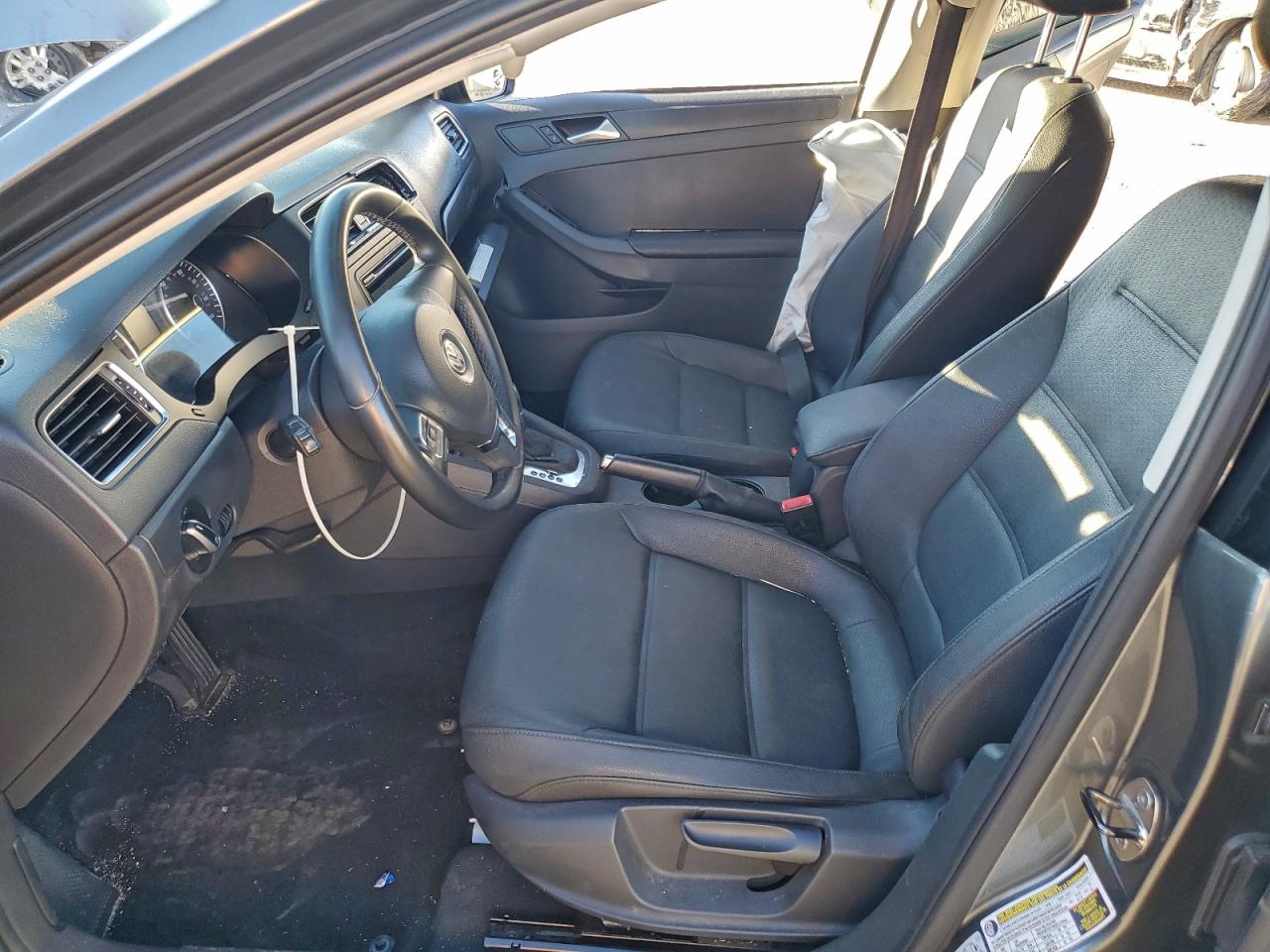 2012 VOLKSWAGEN JETTA SE photo 7