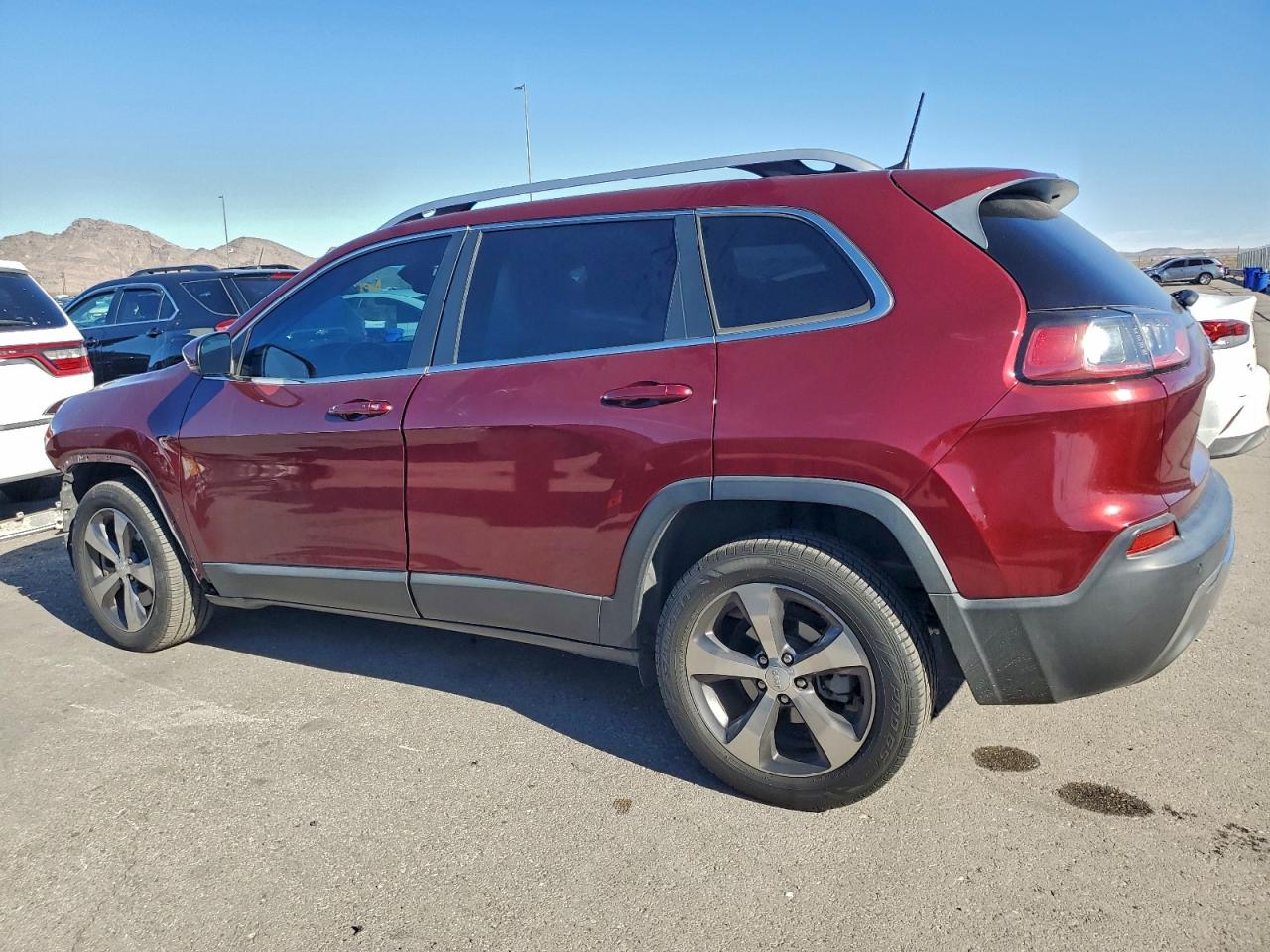 2019 JEEP CHEROKEE LIMITED photo 2