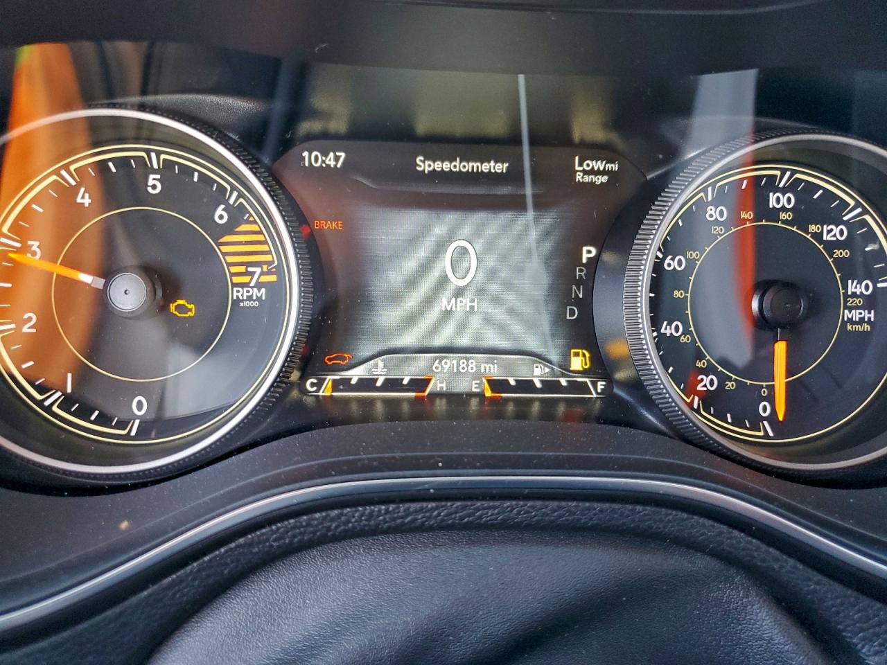 2019 JEEP CHEROKEE LIMITED photo 9