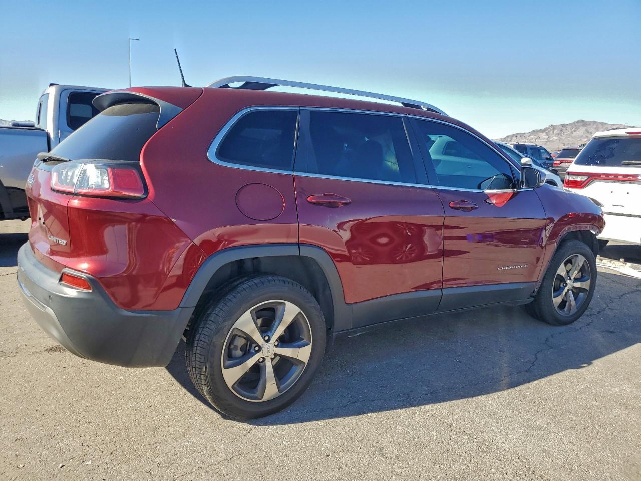 2019 JEEP CHEROKEE LIMITED photo 3