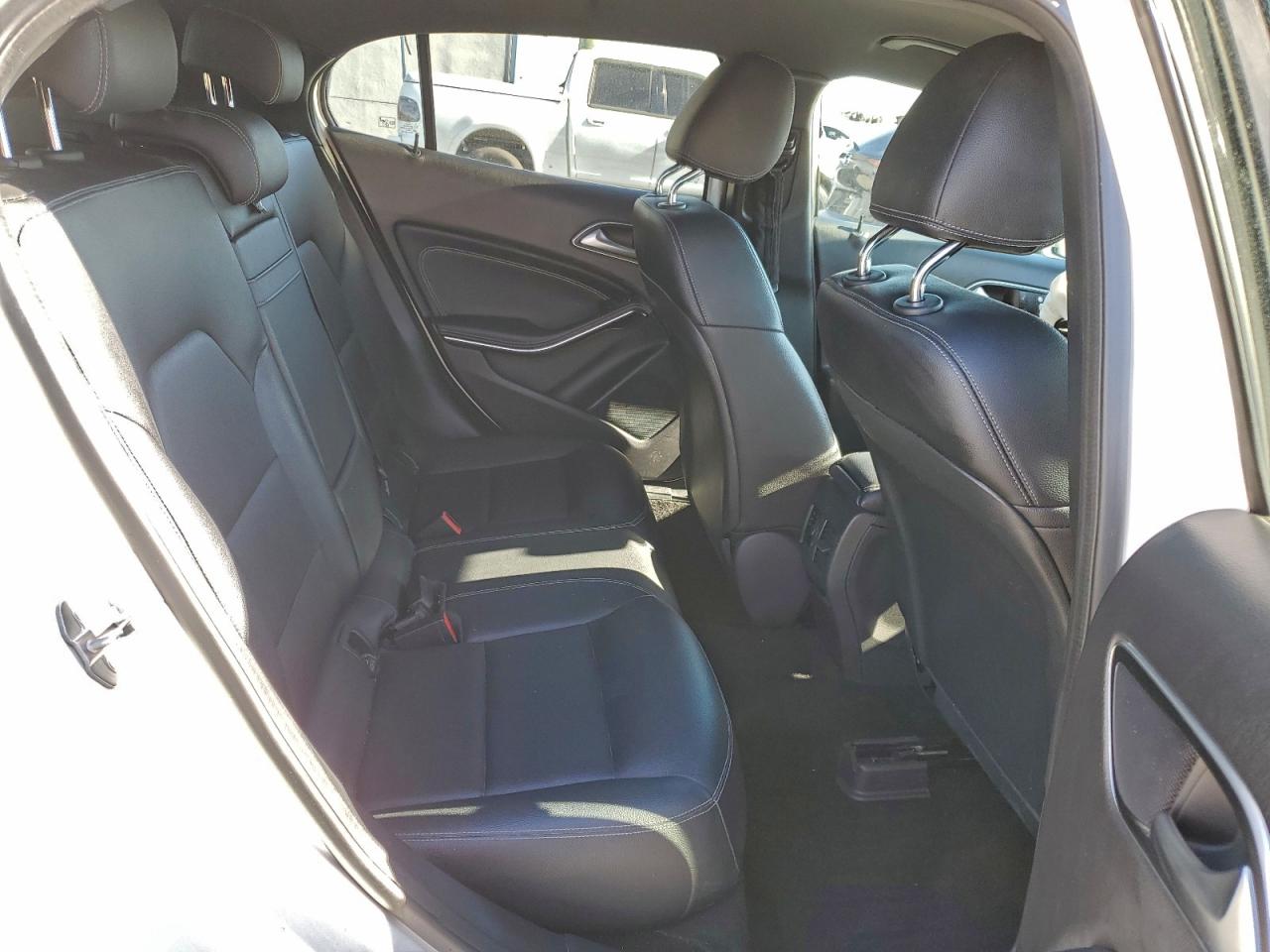 2019 MERCEDES-BENZ GLA 250 photo 11