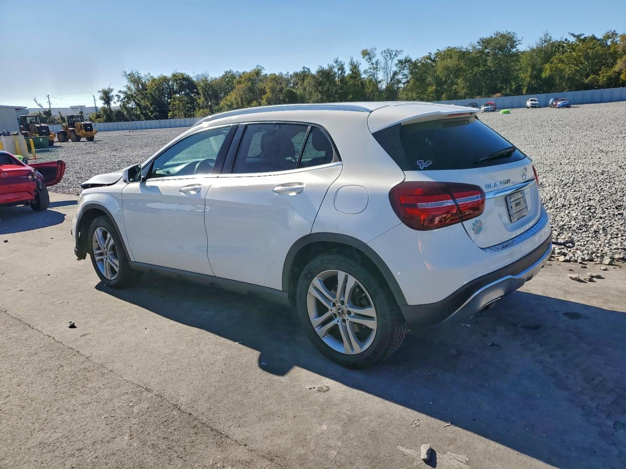 2019 MERCEDES-BENZ GLA 250 photo 2