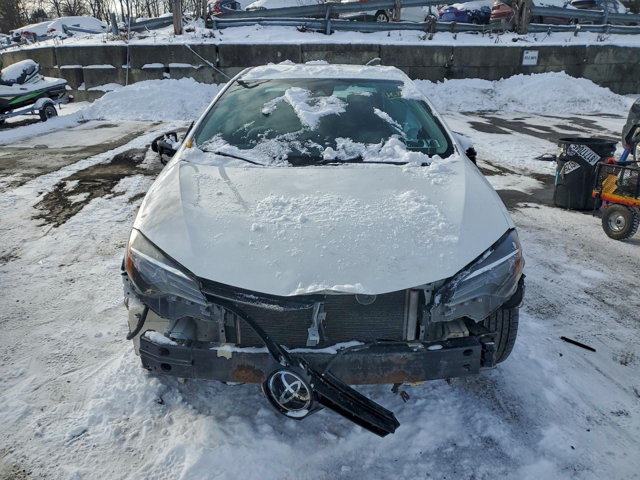 2017 TOYOTA COROLLA L photo 5