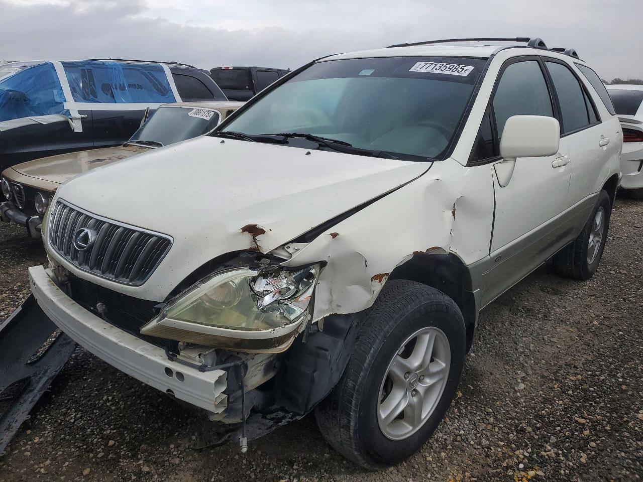 2002 LEXUS RX 300 — FRONT END damage — photo 1
