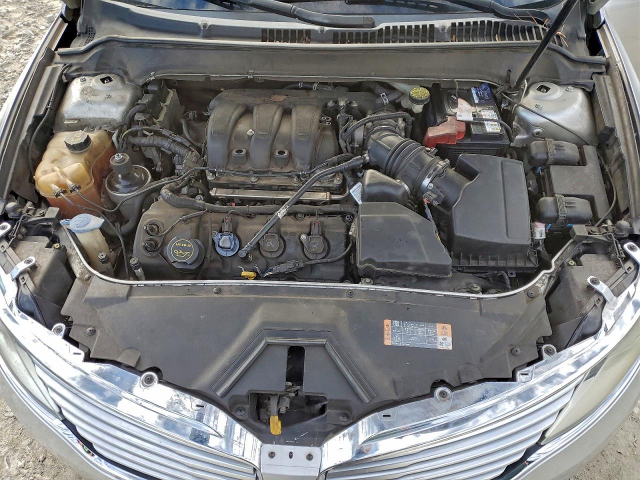 2015 LINCOLN MKZ photo 11