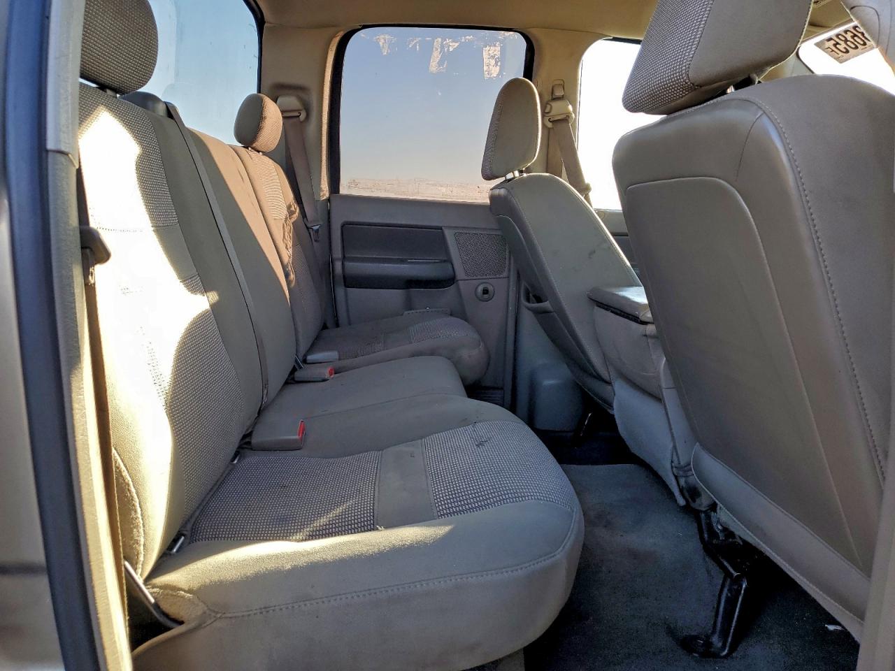 2006 DODGE RAM 1500 ST photo 10