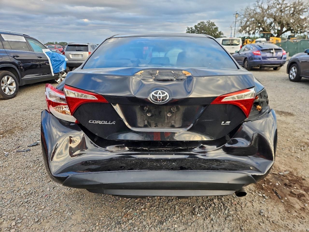 2014 TOYOTA COROLLA L photo 6