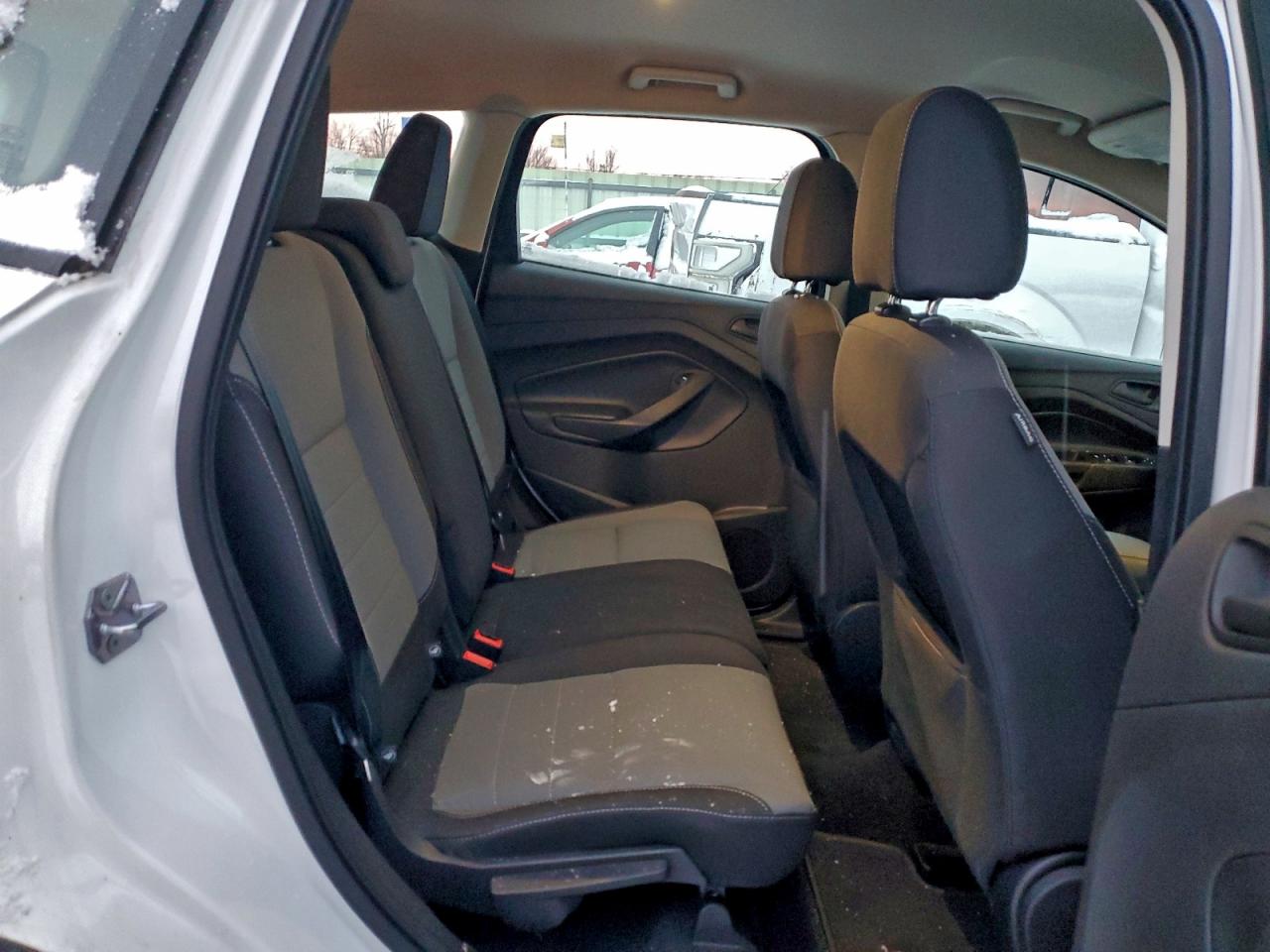2017 FORD ESCAPE S photo 11