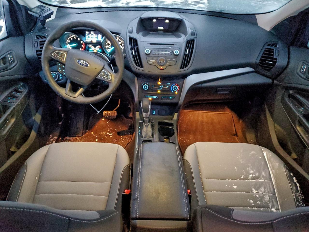 2017 FORD ESCAPE S photo 8