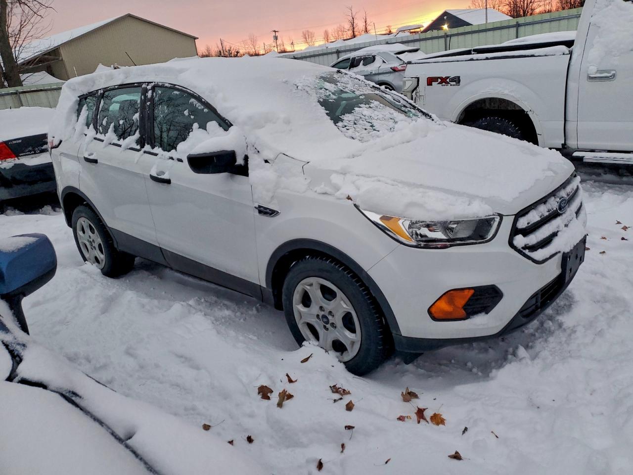 2017 FORD ESCAPE S photo 4