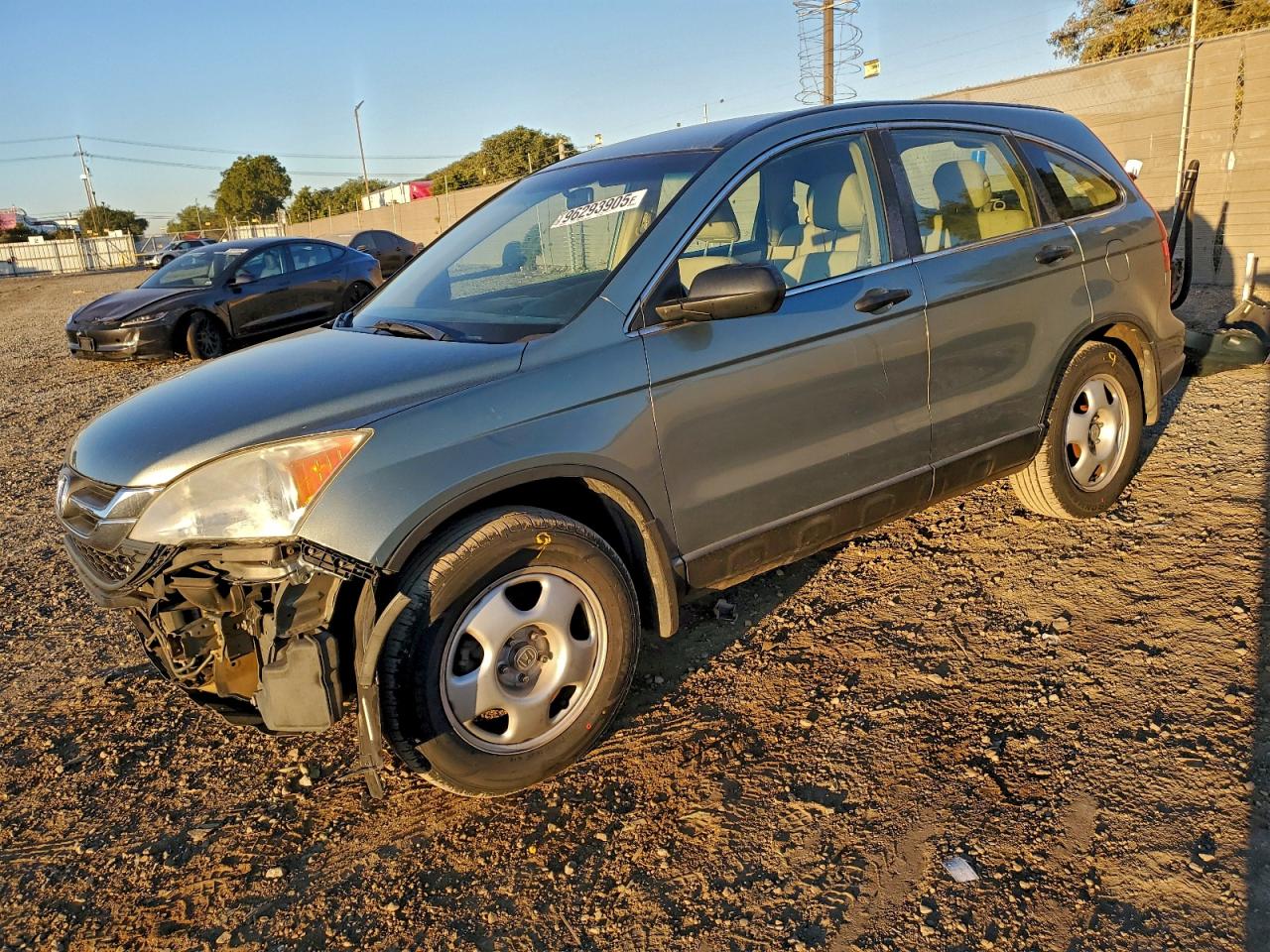 2011 HONDA CR-V LX — FRONT END damage — photo 1