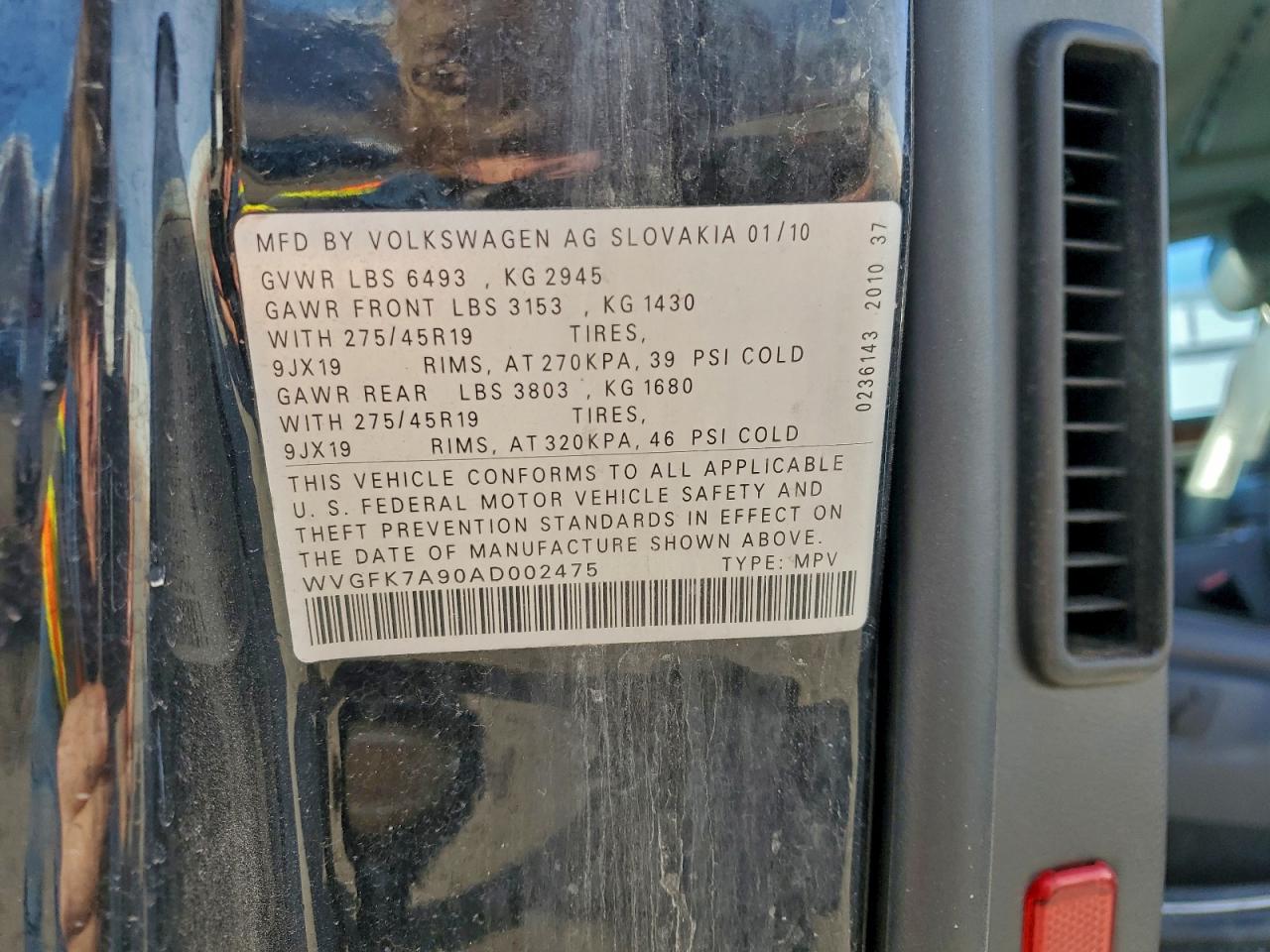 2010 VOLKSWAGEN TOUAREG TDI photo 12