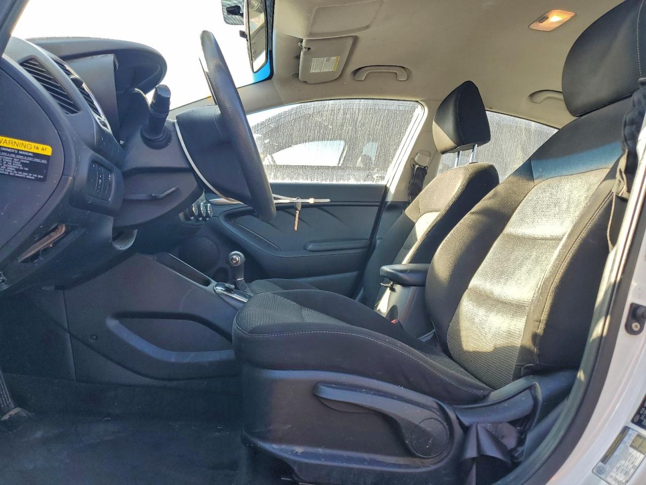 2017 KIA FORTE LX photo 7