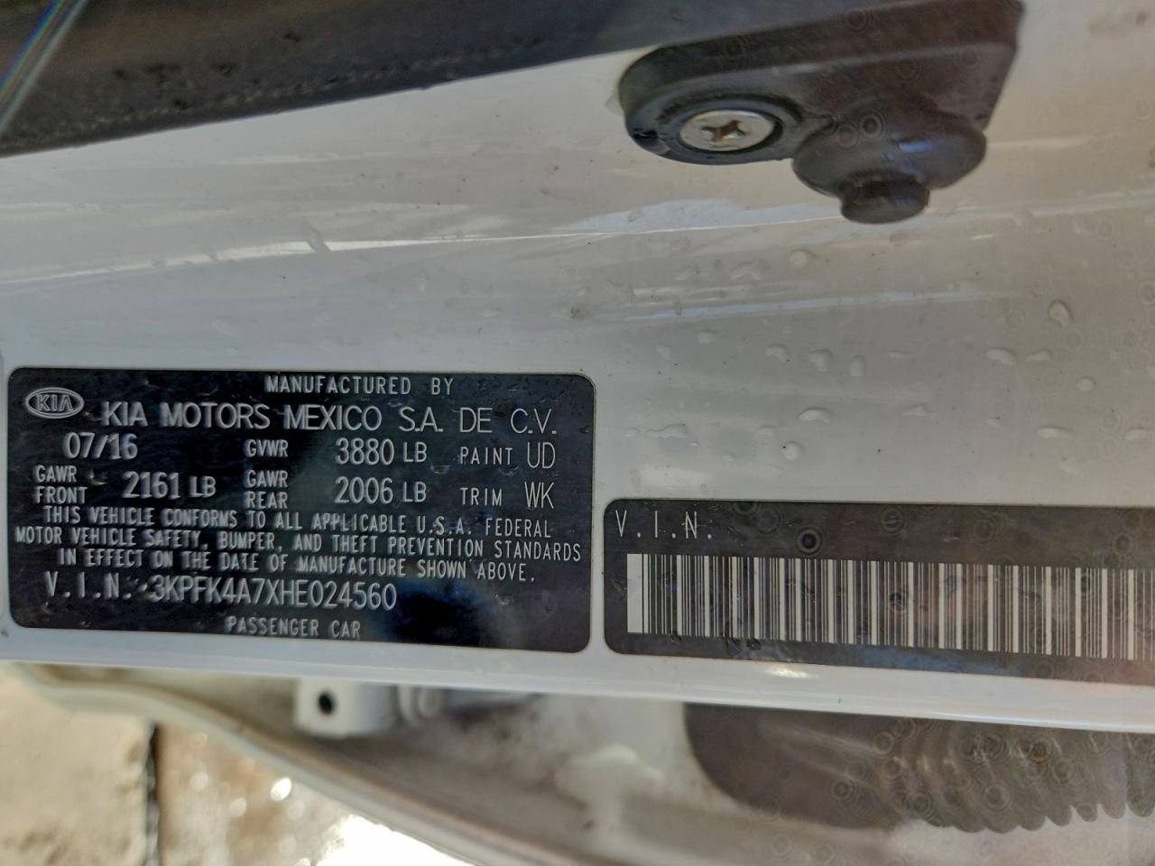 2017 KIA FORTE LX photo 13