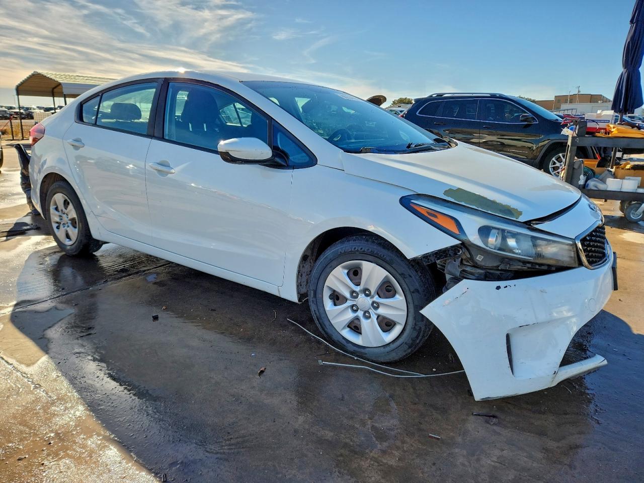 2017 KIA FORTE LX photo 4