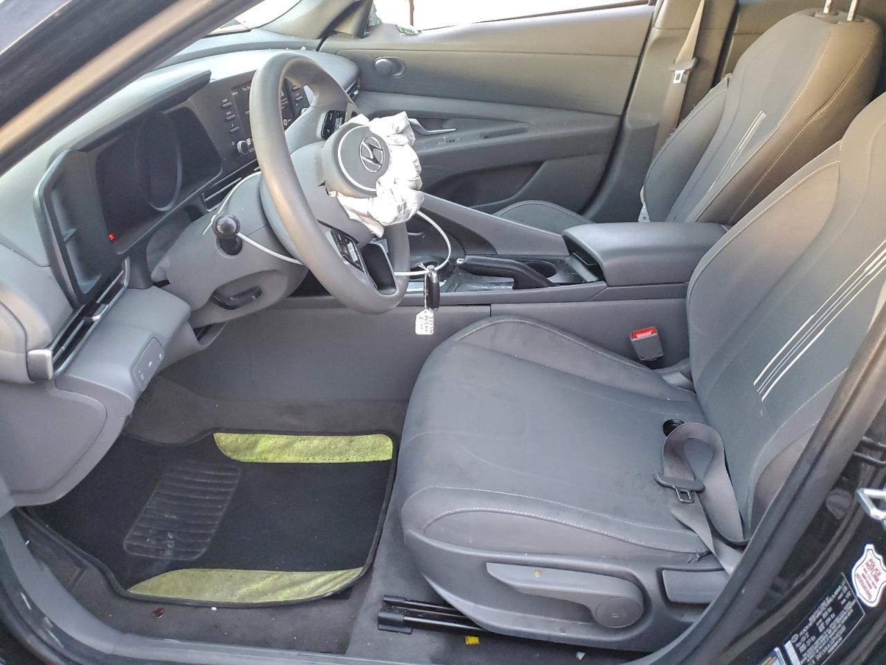 2023 HYUNDAI ELANTRA SEL photo 7