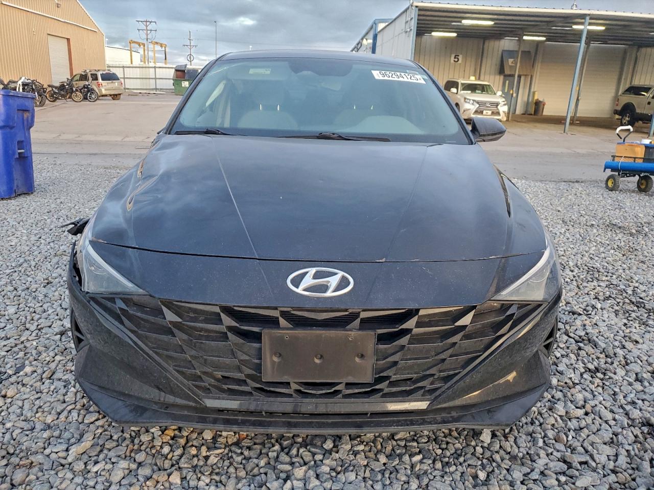 2023 HYUNDAI ELANTRA SEL photo 5