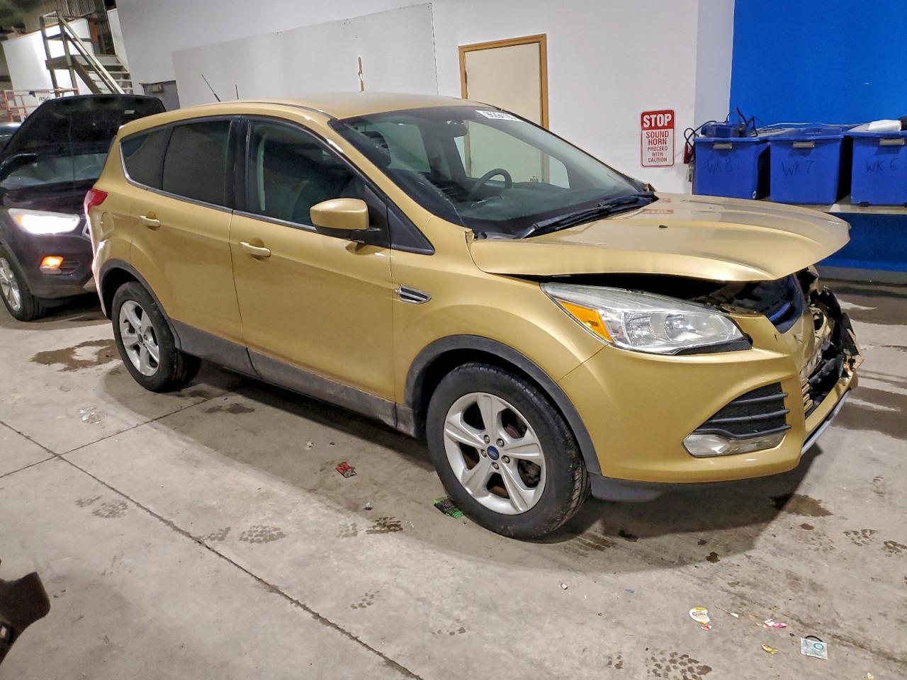 2015 FORD ESCAPE SE photo 4