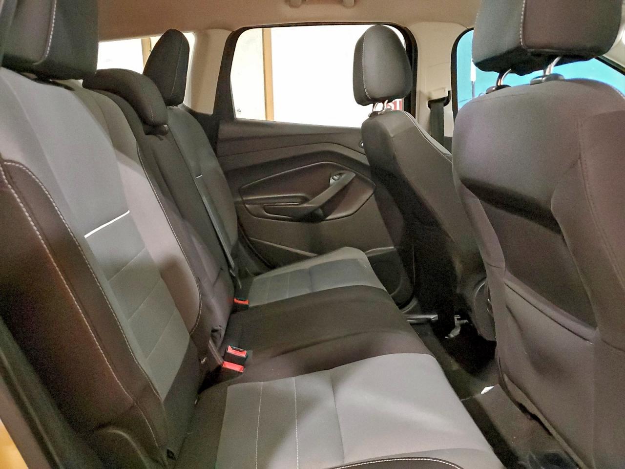 2015 FORD ESCAPE SE photo 11