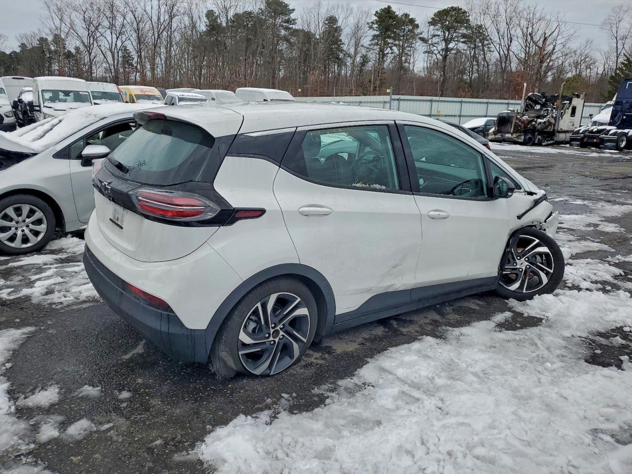 2023 CHEVROLET BOLT EV 2LT photo 3