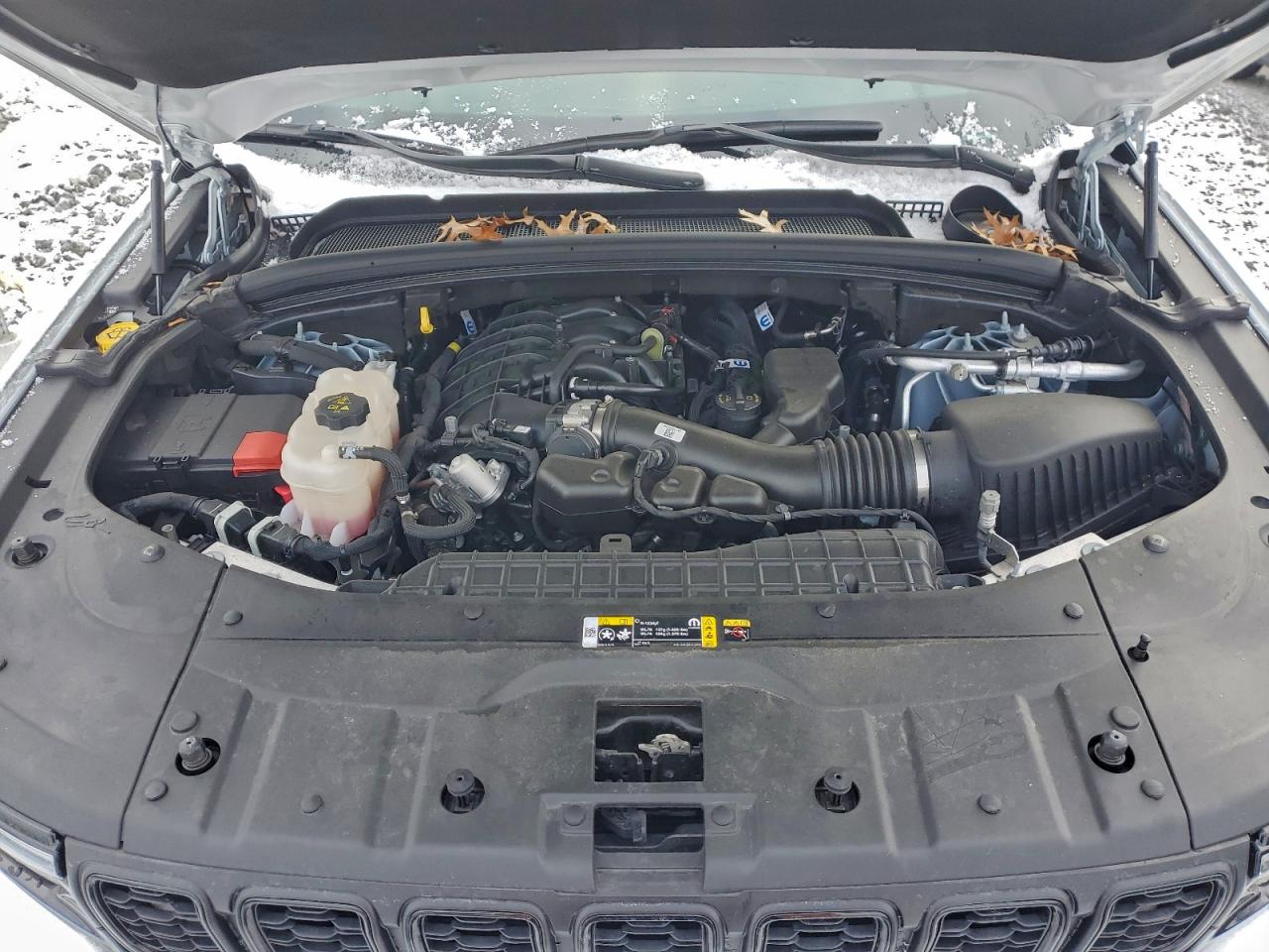2024 JEEP GRAND CHEROKEE LAREDO photo 12