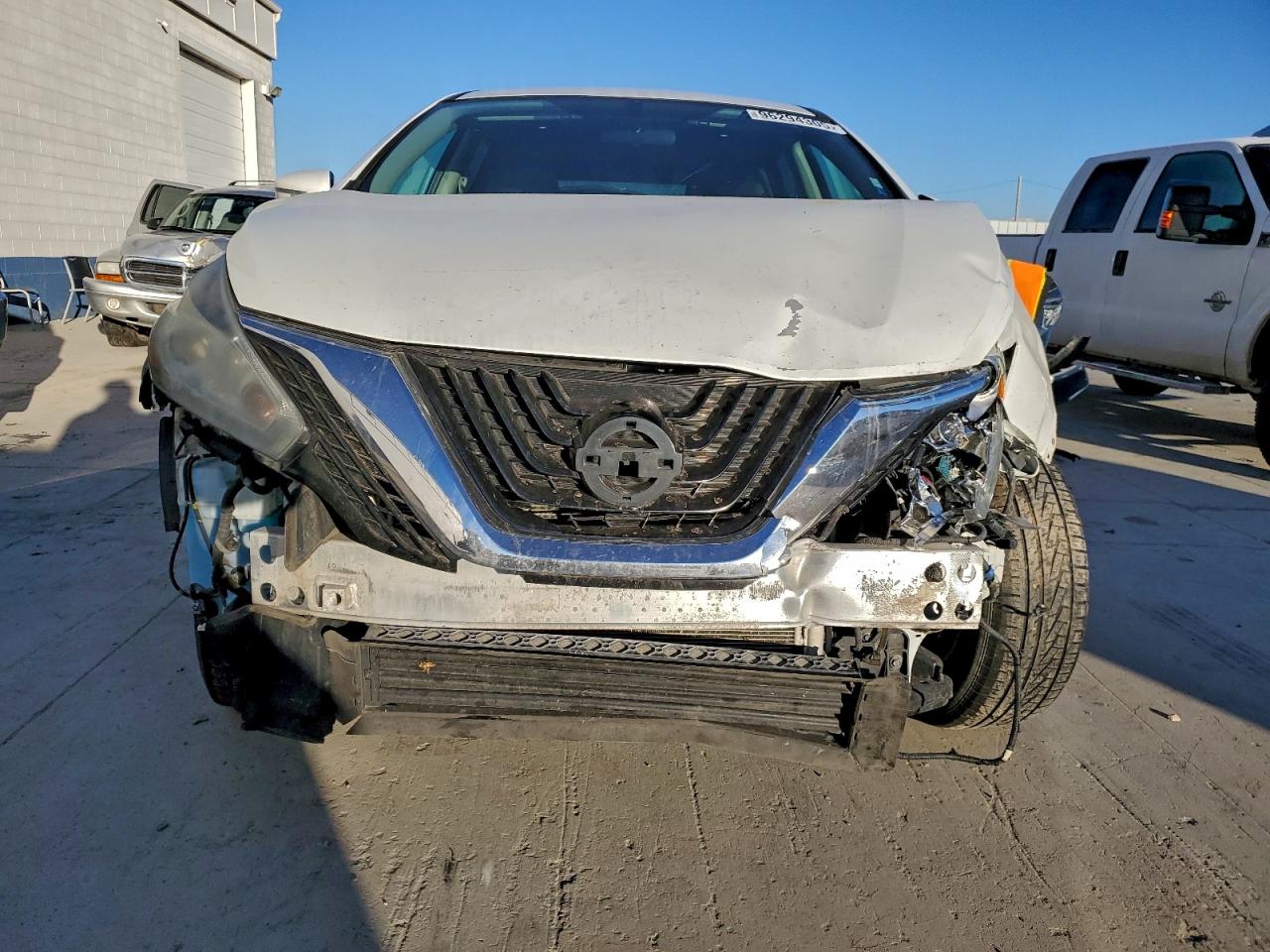 2015 NISSAN MURANO S photo 5