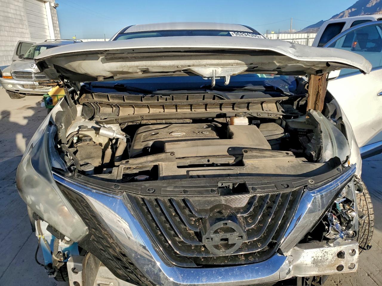 2015 NISSAN MURANO S photo 11