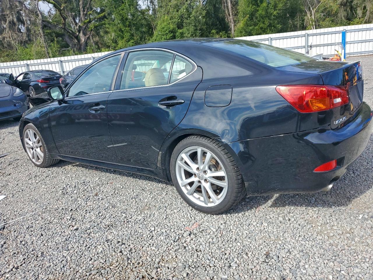 2006 LEXUS IS 350 photo 2