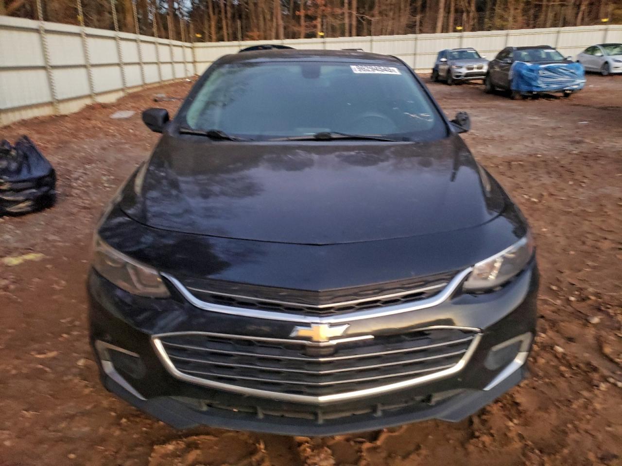 2017 CHEVROLET MALIBU LT photo 5