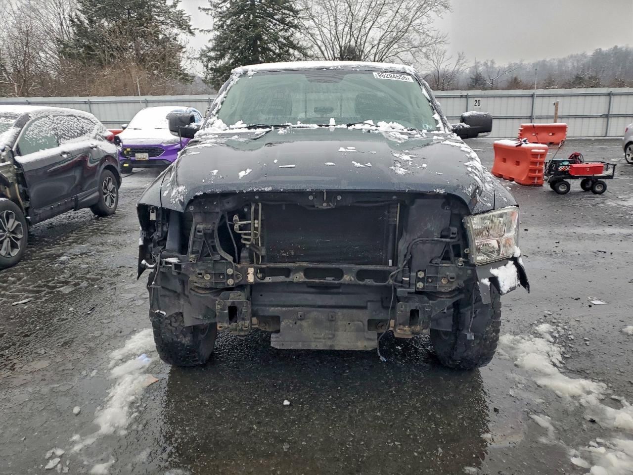2015 RAM 1500 SLT photo 9