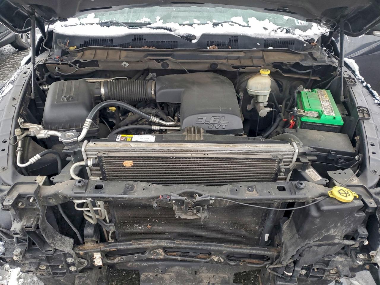 2015 RAM 1500 SLT photo 21