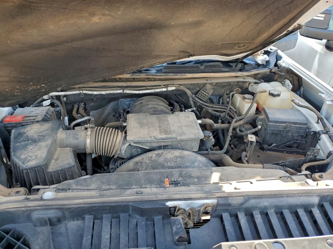 2024 CHEVROLET SILVERADO C2500 HEAVY DUTY photo 11