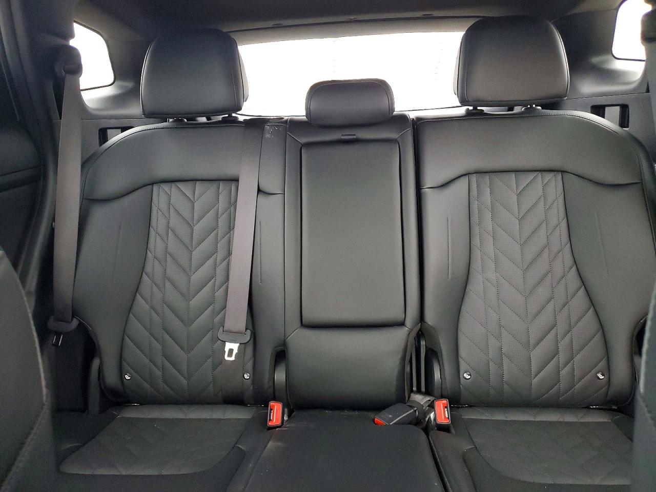 2025 KIA SPORTAGE X LINE photo 10