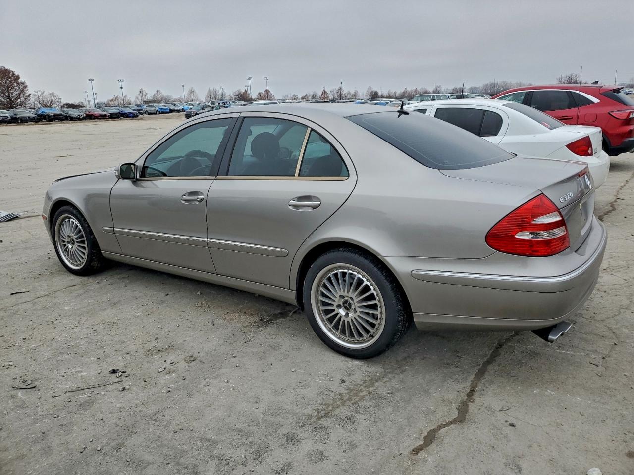 2005 MERCEDES-BENZ E 320 photo 2