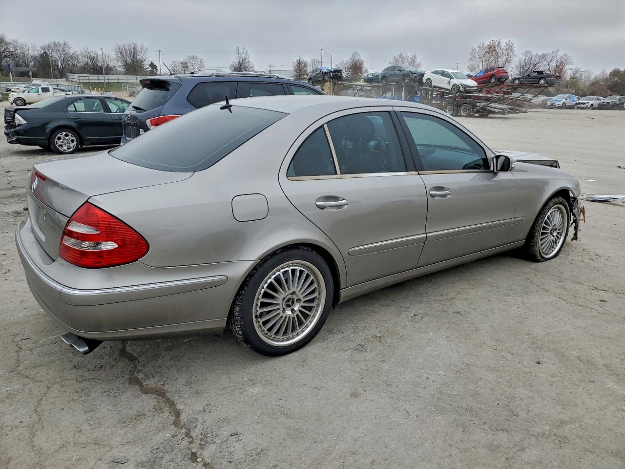 2005 MERCEDES-BENZ E 320 photo 3