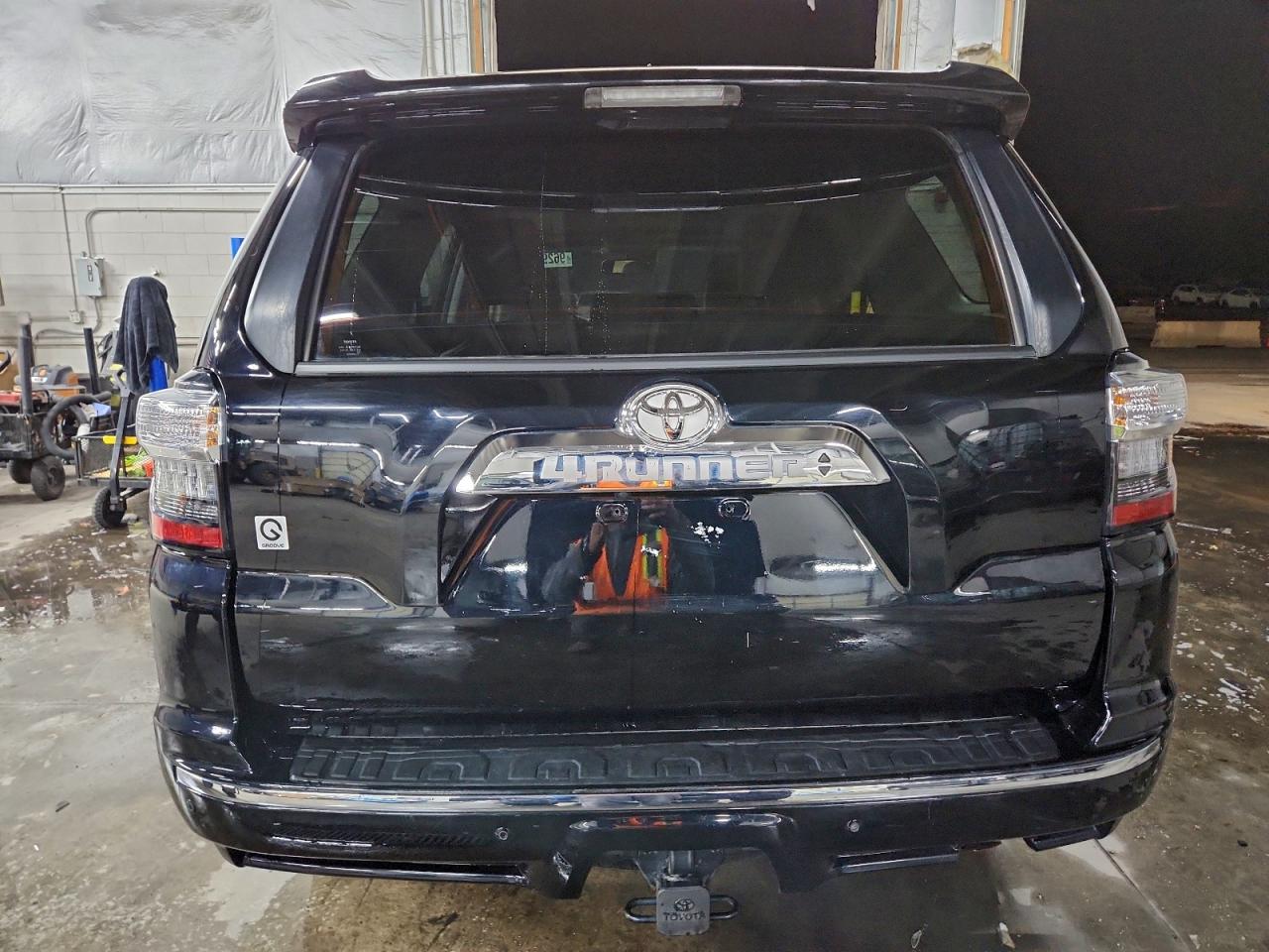2022 TOYOTA 4RUNNER LIMITED photo 6