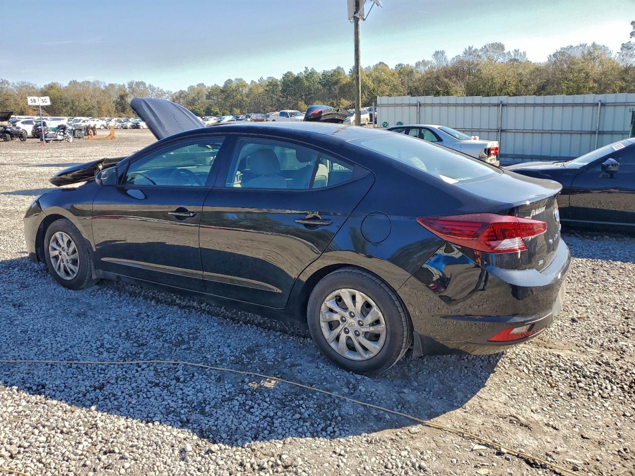 2020 HYUNDAI ELANTRA SE photo 2