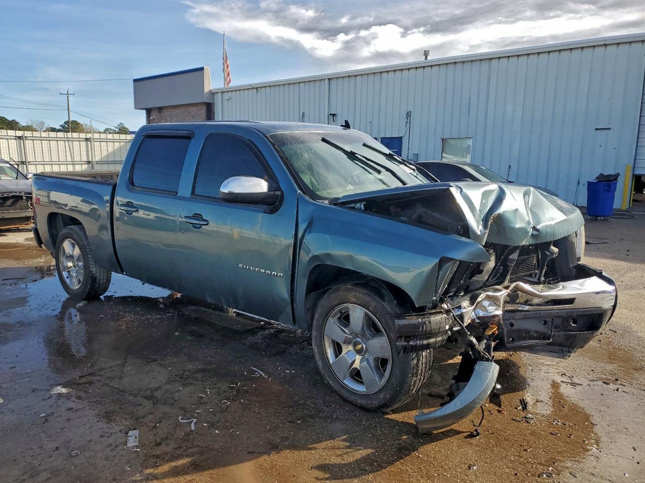 2010 CHEVROLET SILVERADO C1500 LTZ photo 4