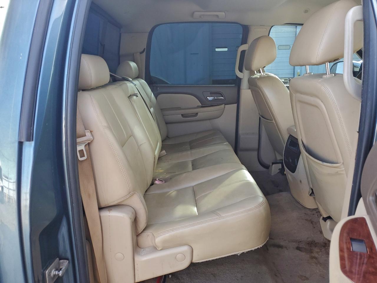 2010 CHEVROLET SILVERADO C1500 LTZ photo 10