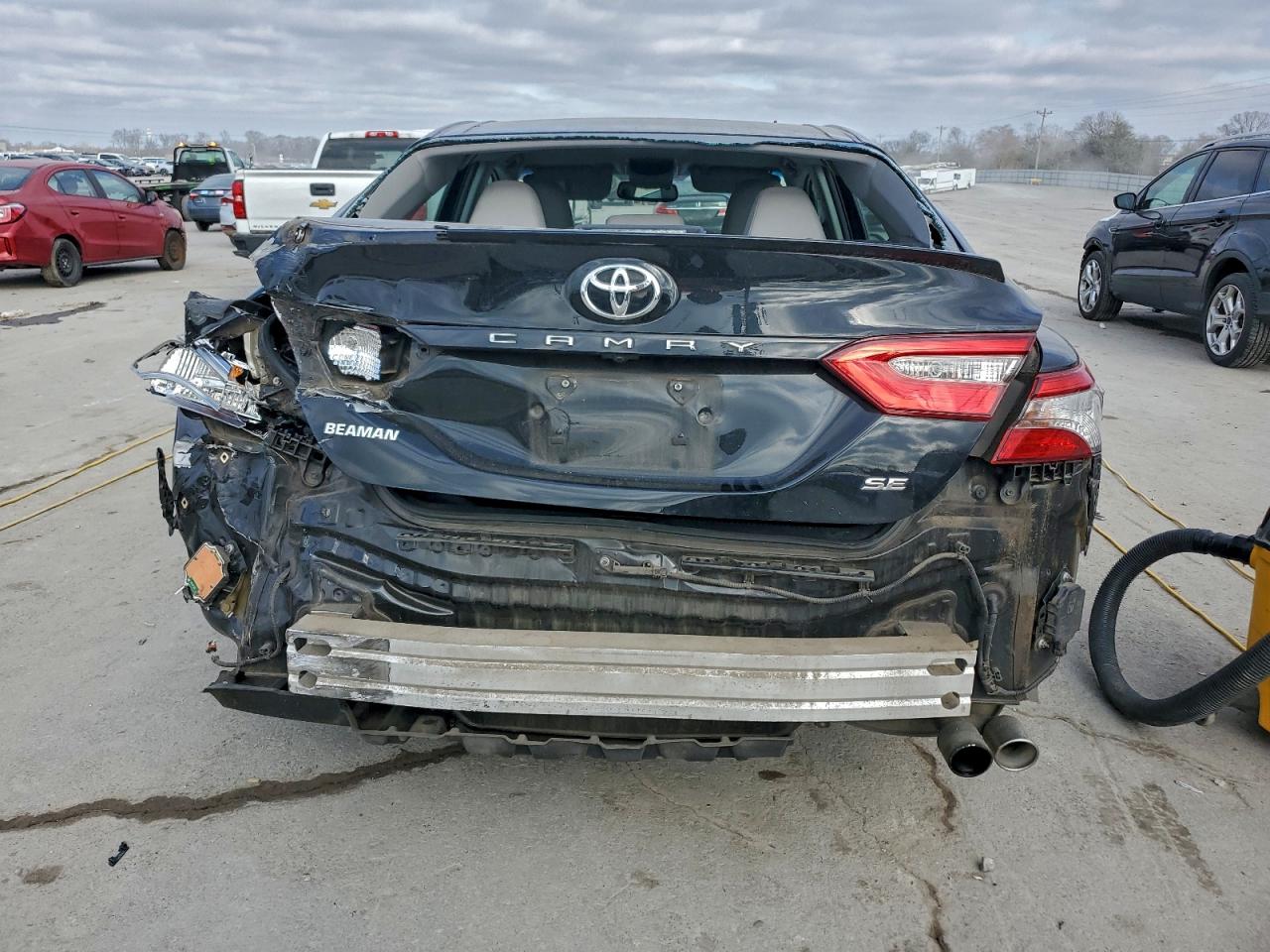2018 TOYOTA CAMRY L photo 6